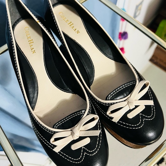 Cole Haan Shoes - Cole Haan Black Leather kitten Heel Oxford style with bow